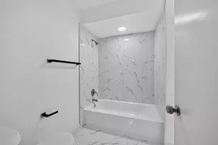 9592 Doliver Dr, Houston, TX 77063 - Photo 37