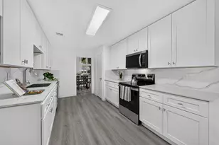 9592 Doliver Dr, Houston, TX 77063 - Photo 25