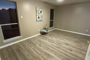 8825 E Buffalo Cir, Willis, TX 77378 - Photo 7