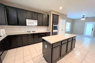 5407 Oak Cove Dr, Houston, TX 77091 - Photo 7