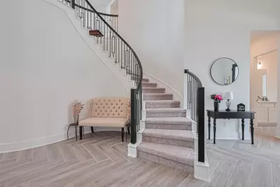 9014 Meadow Bridge Drive, Missouri City, TX 77459 - Photo 9