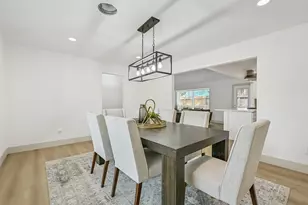 801 S Jackson St, Alvin, TX 77511 - Photo 9