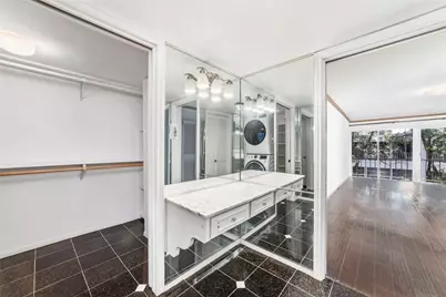 5050 Ambassador Way #309, Houston, TX 77056 - Photo 23