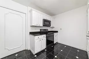 5050 Ambassador Way, Houston, TX 77056 - Photo 17