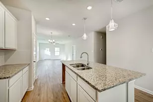 13306 Hayden Peak Dr, Iowa Colony, TX 77583 - Photo 5