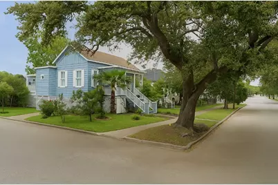 3128 Ursuline Street, Galveston, TX 77550 - Photo 3