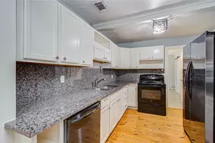 15510 Cypress Garden Dr, Tomball, TX 77377 - Photo 3