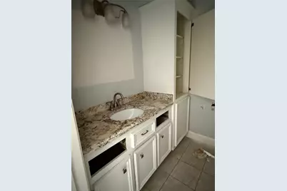 627 Baywood Street, La Porte, TX 77571 - Photo 9