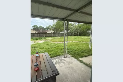 627 Baywood Street, La Porte, TX 77571 - Photo 11
