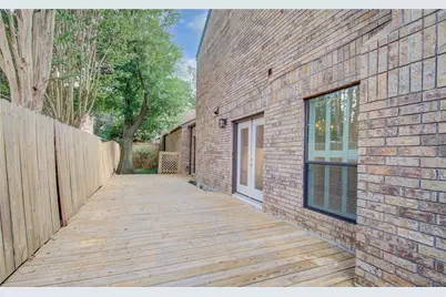 6 Town Oaks Place, Bellaire, TX 77401 - Photo 33