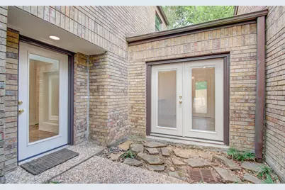 6 Town Oaks Place, Bellaire, TX 77401 - Photo 5