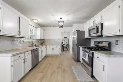 1502 Rushworth Drive, Houston, TX 77014 - Photo 11