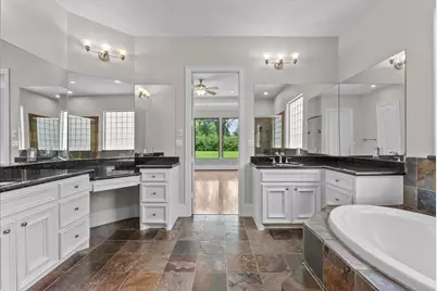 205 Del Monte Drive, Friendswood, TX 77546 - Photo 33