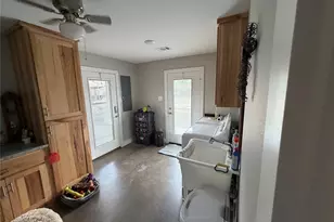 7821 Co Rd 460, Normangee, TX 77871 - Photo 11