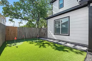 2210 Wipprecht St, Houston, TX 77020 - Photo 27