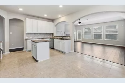 13814 Parkers Cove, Houston, TX 77044 - Photo 19