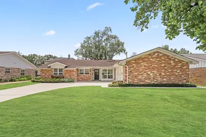 9018 Mullins Drive, Houston, TX 77096 - Photo 1