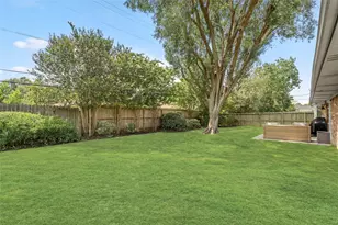 9018 Mullins Dr, Houston, TX 77096 - Photo 25