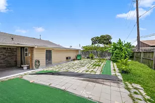 12027 Corona Ln, Houston, TX 77072 - Photo 43