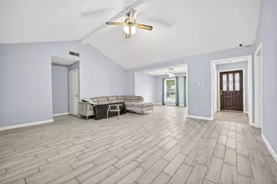 12027 Corona Ln, Houston, TX 77072 - Photo 13