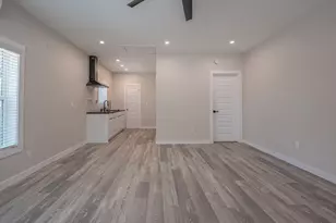 4202 Clay St, Houston, TX 77023 - Photo 7