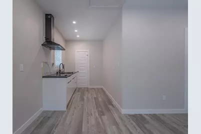 4202 Clay Street #A/C, Houston, TX 77023 - Photo 9