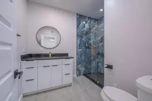 4202 Clay St, Houston, TX 77023 - Photo 11