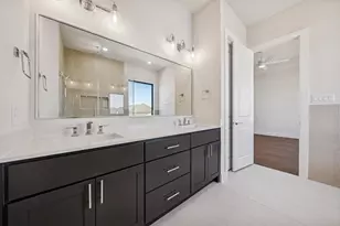 8712 Padua Ln, Houston, TX 77055 - Photo 17