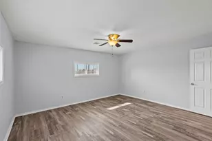 228 Orange St, La Marque, TX 77568 - Photo 9