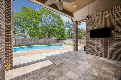 18638 Roslyn Springs Drive, Spring, TX 77388 - Photo 7