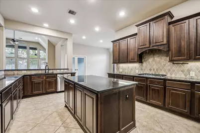 18638 Roslyn Springs Drive, Spring, TX 77388 - Photo 17