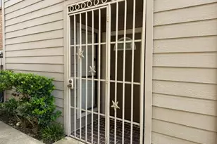 6701 Sands Point Dr, Houston, TX 77074 - Photo 3
