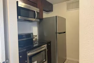 6701 Sands Point Dr, Houston, TX 77074 - Photo 9