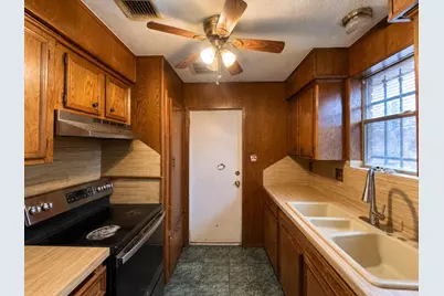 726 Stonyridge Street, Channelview, TX 77530 - Photo 9