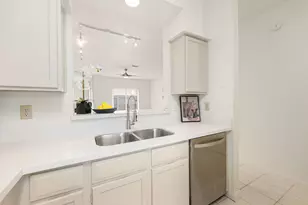 7607 Cambridge St, Houston, TX 77054 - Photo 9