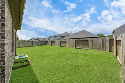 1567 Harvest Vine Court, Friendswood, TX 77546 - Photo 11