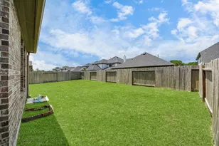1567 Harvest Vine Ct, Friendswood, TX 77546 - Photo 11