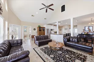 207 Heartfield Ln, Anahuac, TX 77514 - Photo 9
