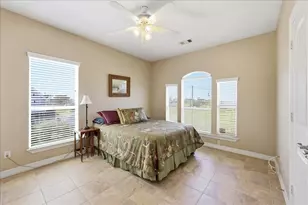 207 Heartfield Ln, Anahuac, TX 77514 - Photo 19