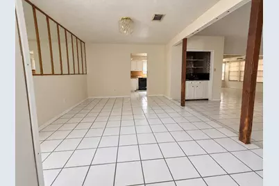 10434 Carlow Lane, La Porte, TX 77571 - Photo 3