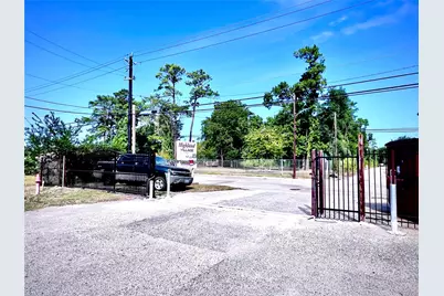 1825 W Little York Road #many, Houston, TX 77091 - Photo 9