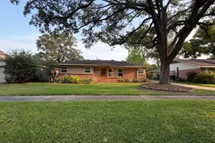 5339 Carew St, Houston, TX 77096 - Photo 1
