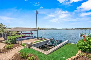122 April Breeze St, Conroe, TX 77356 - Photo 5