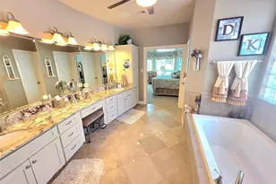 122 April Breeze St, Conroe, TX 77356 - Photo 33