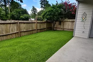42 E Burberry Cir, The Woodlands, TX 77384 - Photo 23