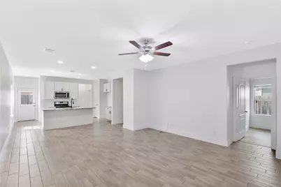 24751 Russet Bluff Trail, Houston, TX 77336 - Photo 13