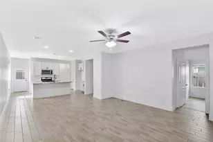 24751 Russet Bluff Trl, Houston, TX 77336 - Photo 13