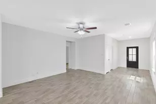 24751 Russet Bluff Trl, Houston, TX 77336 - Photo 11