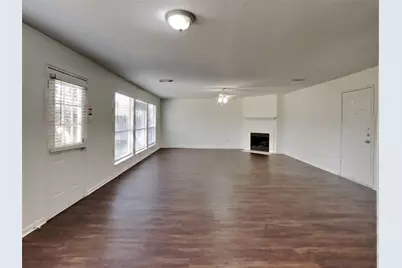 622 Oak Hill Drive, Kemah, TX 77565 - Photo 3