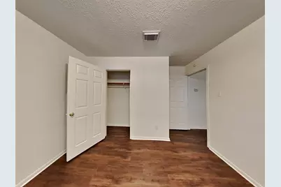 622 Oak Hill Drive, Kemah, TX 77565 - Photo 11